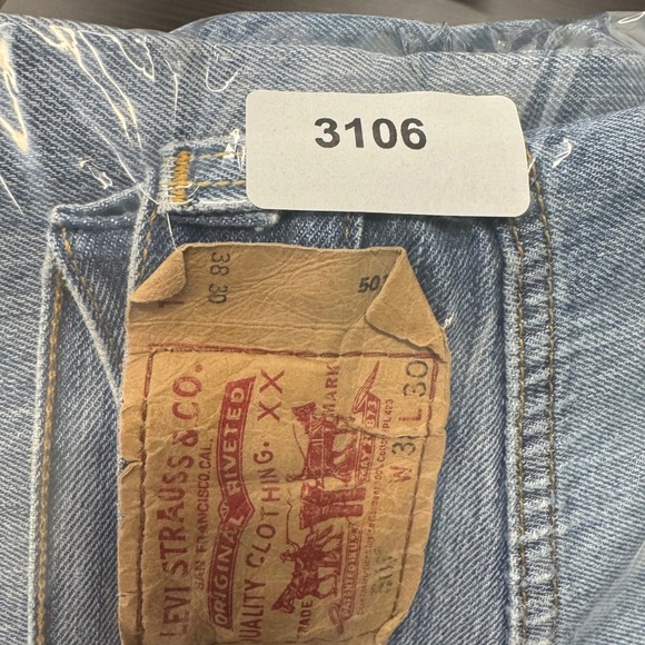 Levi Strauss & Co 501 Original Fit Button Fly Jeans Distressed Mens Size‎ 38x30 - Picture 13 of 13